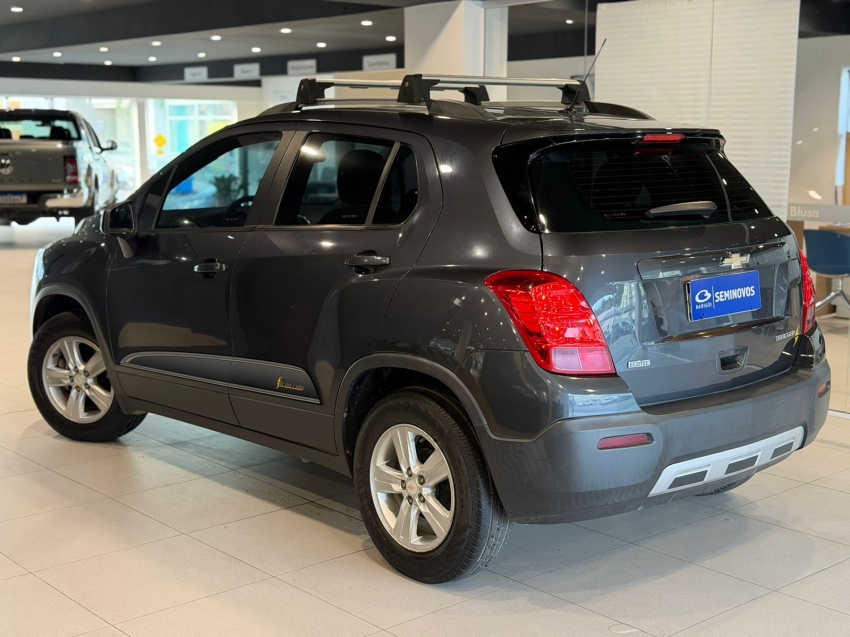 chevrolet tracker 1.8 mpfi freeride 4x2 16v flex 4p manual 5p 201411