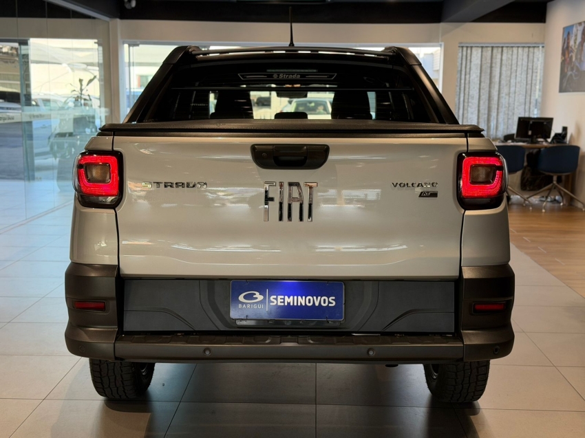 fiat strada 1.3 firefly flex volcano cd cvt 4p automatico 202317