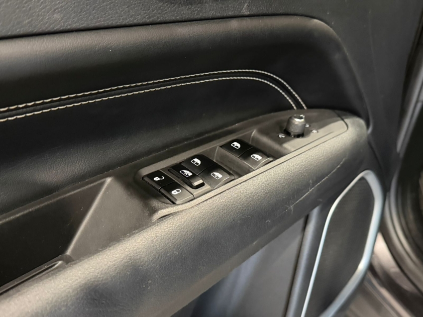 jeep compass 1.3 t270 turbo flex longitude at6 4p automatico 20235