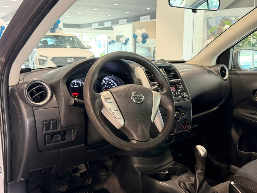 nissan versa 1.6 16v flex sl 4p manual 20166