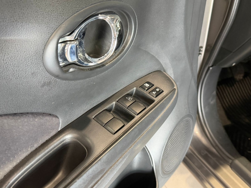 nissan versa 1.6 16v flex sl 4p manual 20165