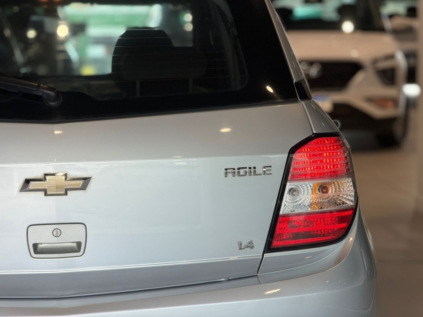 chevrolet agile 1.4 mpfi ltz 8v flex 4p manual 201215