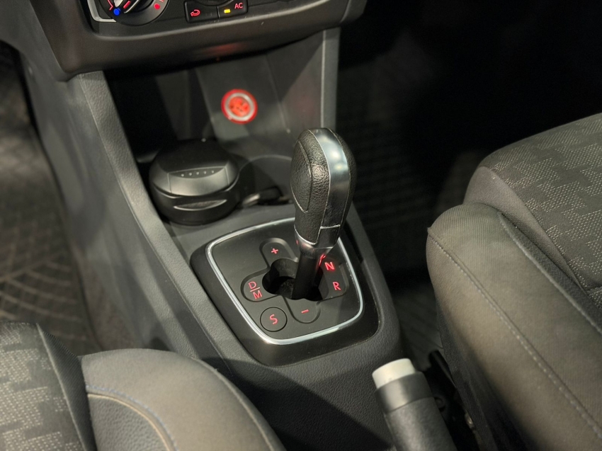 volkswagen fox 1.6 msi comfortline 8v flex 4p automatizado automatico 201712