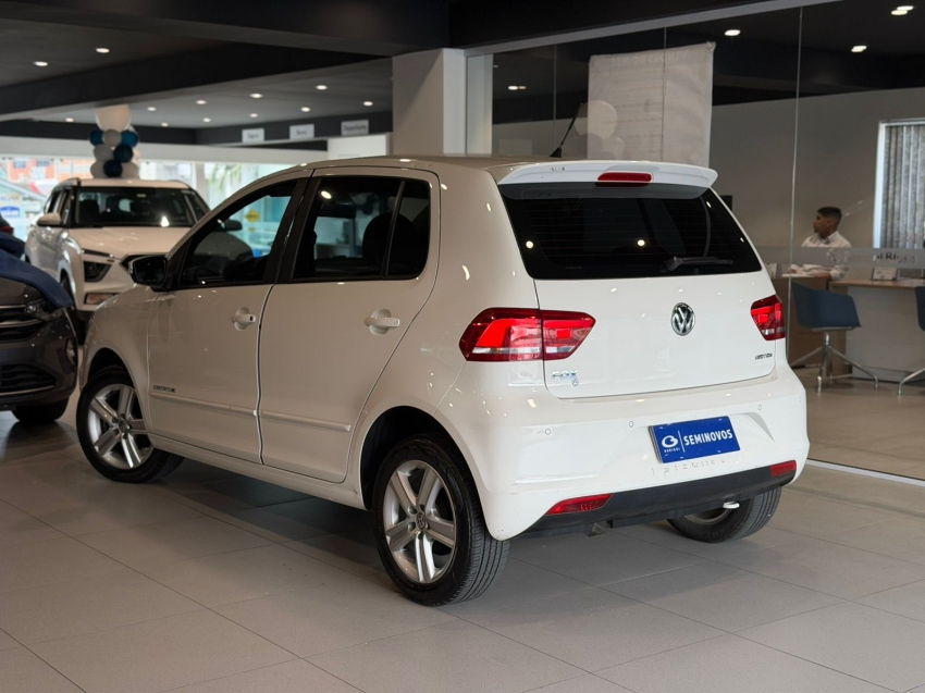 volkswagen fox 1.6 msi comfortline 8v flex 4p automatizado automatico 201715