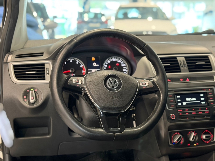 volkswagen fox 1.6 msi comfortline 8v flex 4p automatizado automatico 20178
