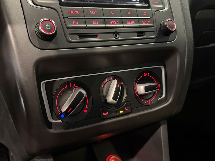 volkswagen fox 1.6 msi comfortline 8v flex 4p automatizado automatico 201711