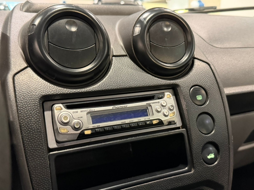 ford fiesta 1.0 rocam sedan 8v flex 4p manual 20139