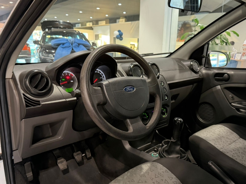ford fiesta 1.0 rocam sedan 8v flex 4p manual 20136