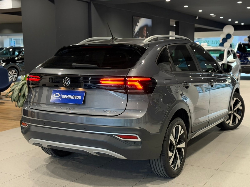 volkswagen nivus 1.0 200 tsi total flex highline automatico 4p 202315