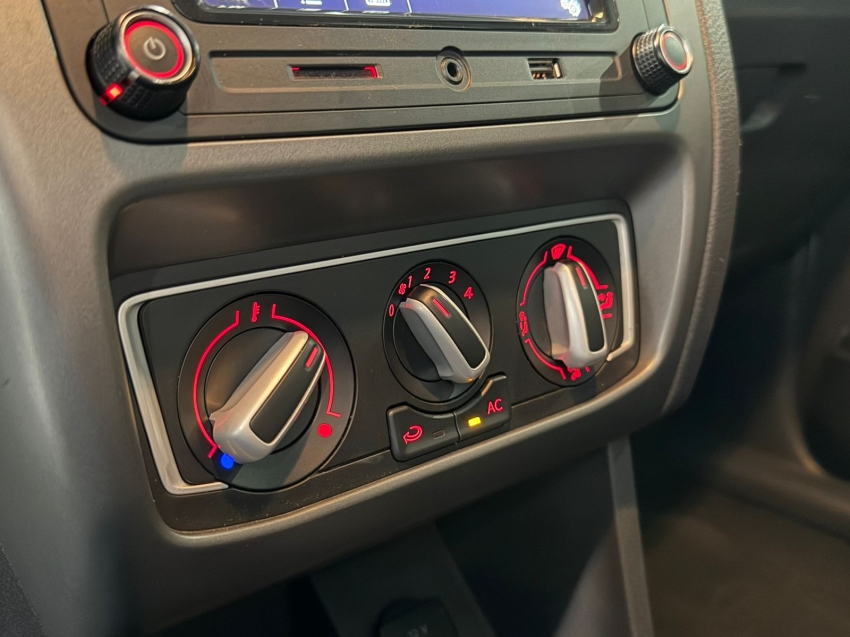 volkswagen fox 1.6 msi total flex connect 4p i-motion semiautomatico 201910