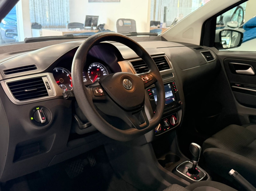 volkswagen fox 1.6 msi total flex connect 4p i-motion semiautomatico 20195
