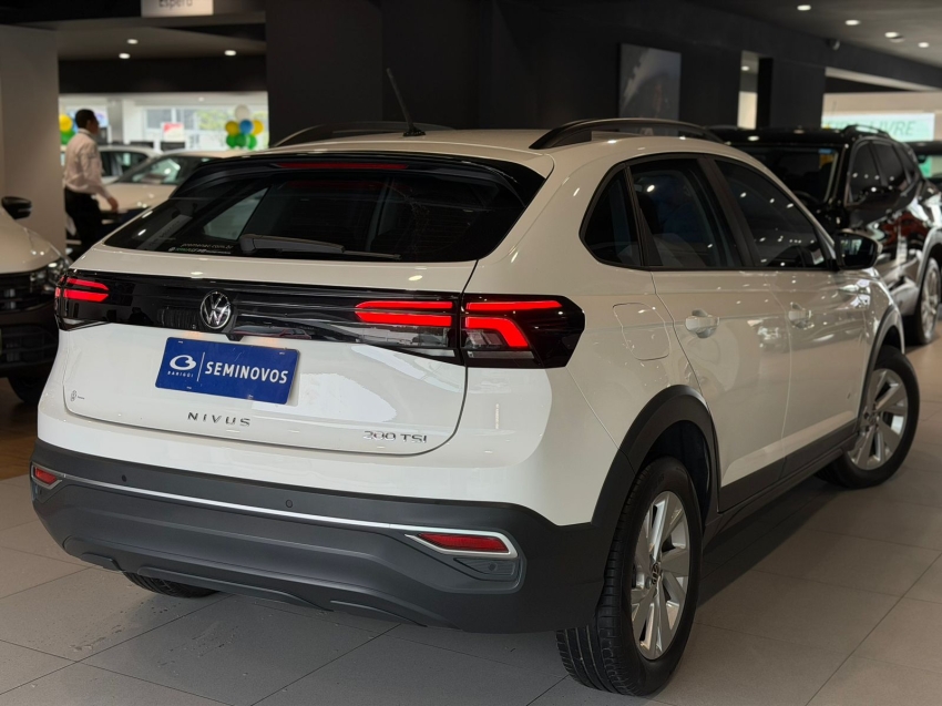 volkswagen nivus 1.0 200 tsi total flex comfortline automatico 4p 202417
