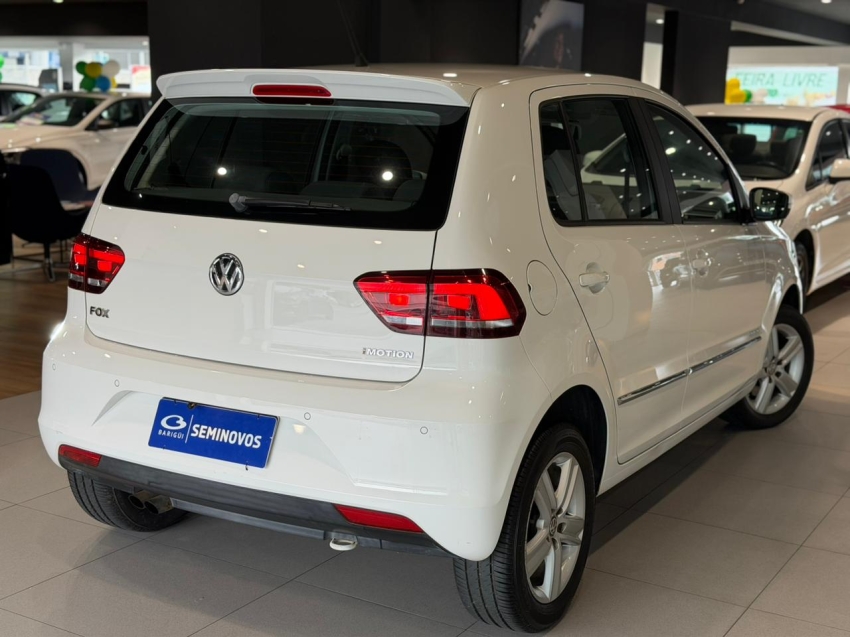 volkswagen fox 1.6 msi highline 16v flex 4p automatizado semiautomatico 201618
