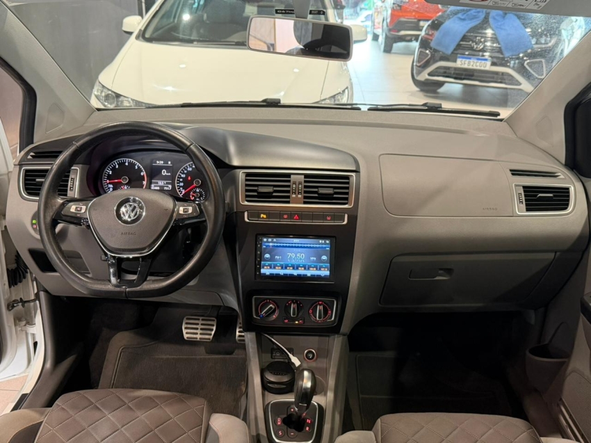 volkswagen fox 1.6 msi highline 16v flex 4p automatizado semiautomatico 201613