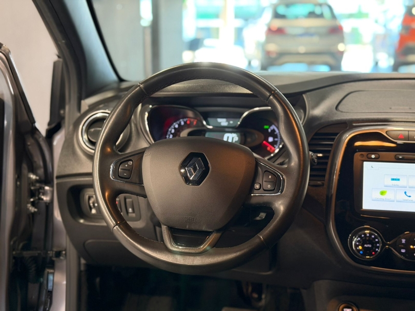 renault captur 2.0 16v hi-flex bose automatico flex 4p 20209