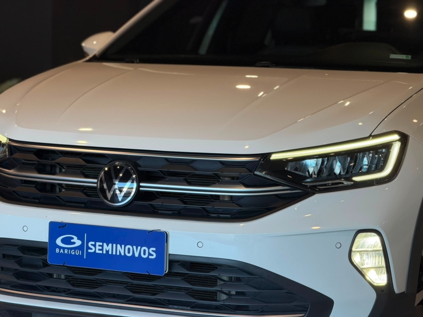 volkswagen nivus 1.0 200 tsi total flex highline automatico 4p 20224