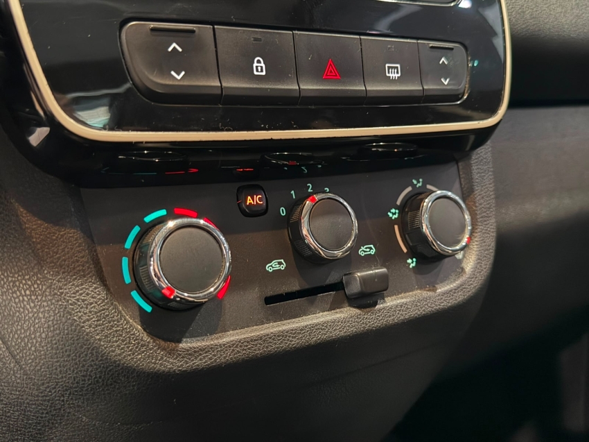 renault kwid 1.0 12v sce flex life manual 4p 20199