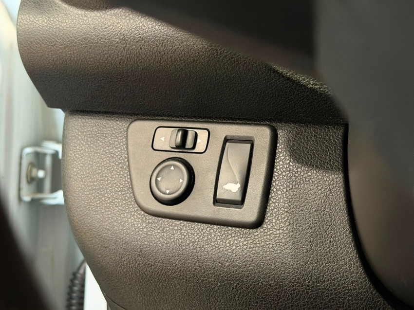renault kwid 1.0 12v sce flex life manual 4p 20195