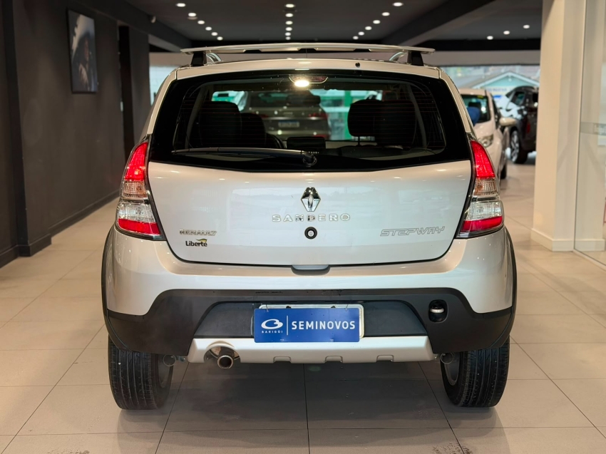 renault sandero 1.6 stepway 16v flex 4p automatico 201316