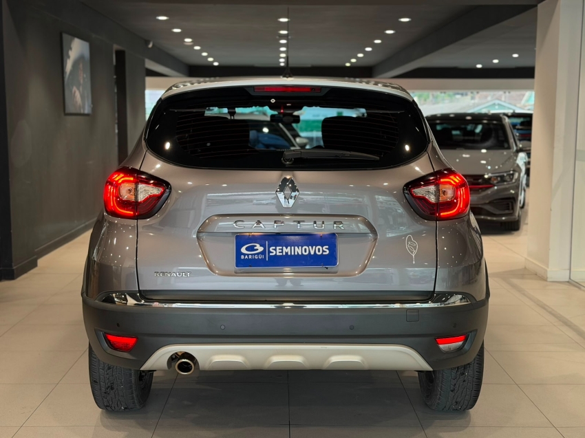 renault captur 1.6 16v sce flex bose x-tronic 4p automatico 202119