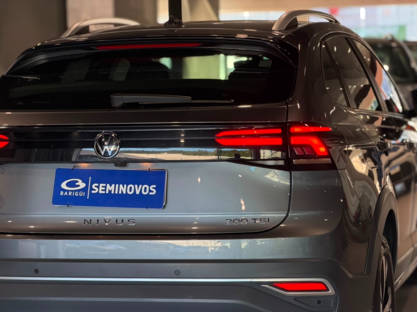 volkswagen nivus 1.0 200 tsi total flex highline automatico 4p 202416