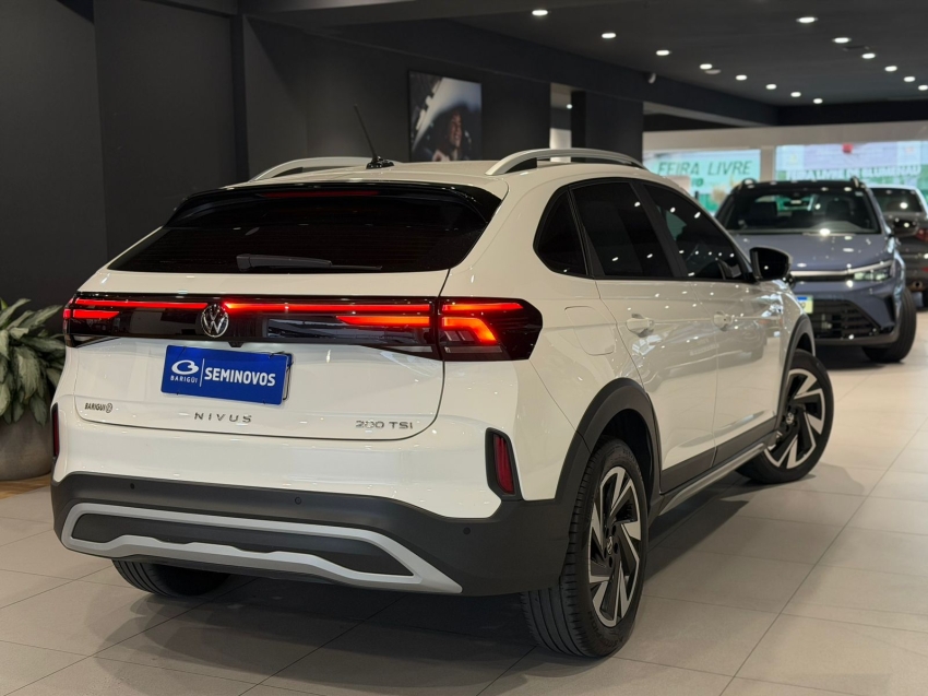 volkswagen nivus 1.0 200 tsi total flex highline automatico 4p 202518