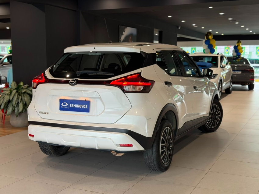 nissan kicks 1.6 16v flexstart active xtronic flex 4p automatico 202417