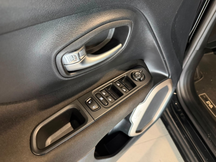 jeep renegade 1.8 16v flex sport 4p automatico 20184
