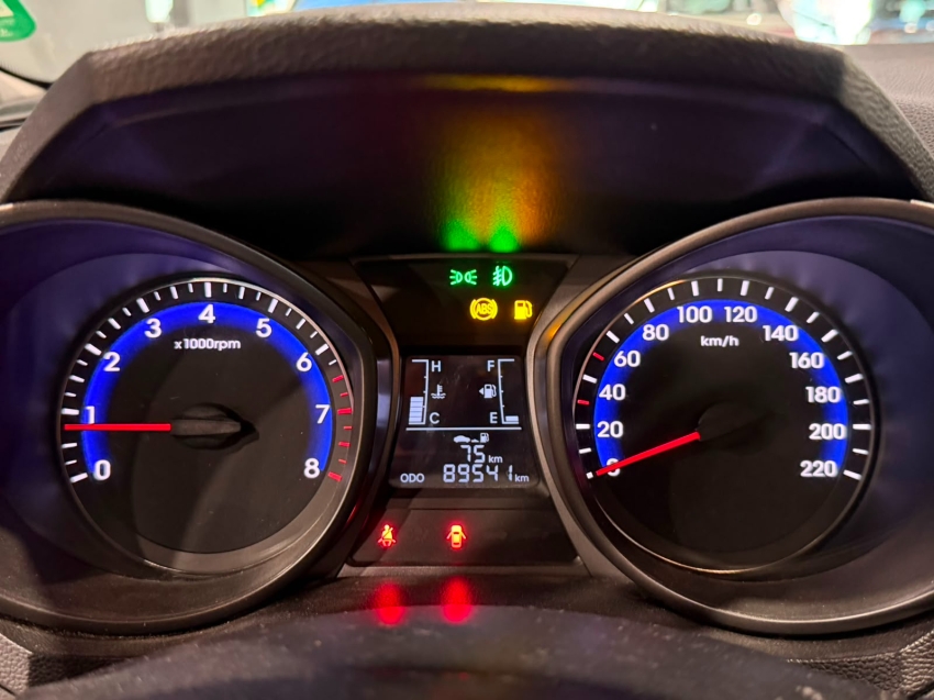 hyundai hb20s 1.6 comfort plus 16v flex 4p manual 201510