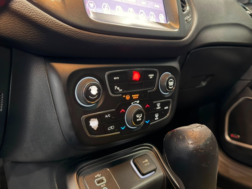 jeep compass 2.0 16v flex longitude automatico 4p 201811