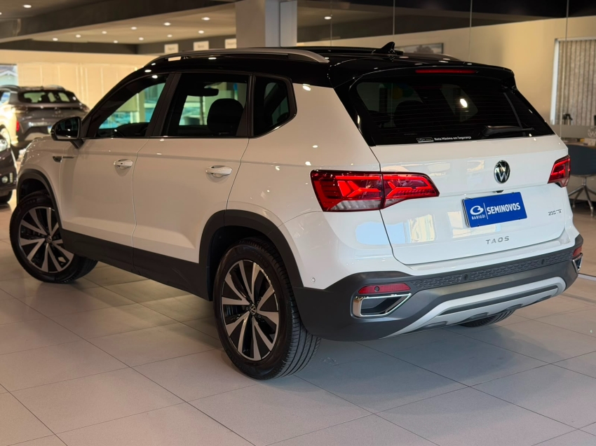 volkswagen taos 1.4 250 tsi total flex highline automatico 4p 202318