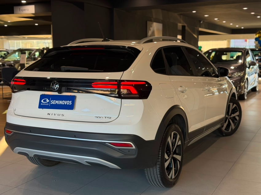 volkswagen nivus 1.0 200 tsi total flex highline automatico 4p 202417