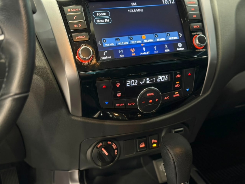 nissan frontier 2.3 16v turbo diesel xe cd 4x4 automatico 4p 202512