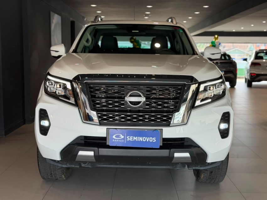 nissan frontier 2.3 16v turbo diesel xe cd 4x4 automatico 4p 20251