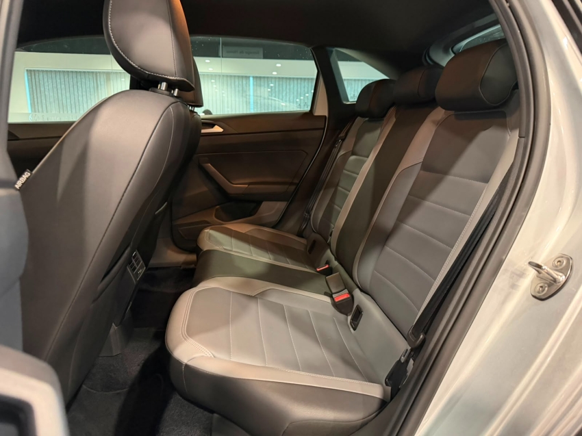 volkswagen nivus 1.0 200 tsi total flex highline automatico 4p 202116