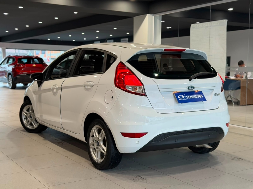 ford fiesta 1.6 ti-vct flex se plus powershift 4p semiautomatico 201812
