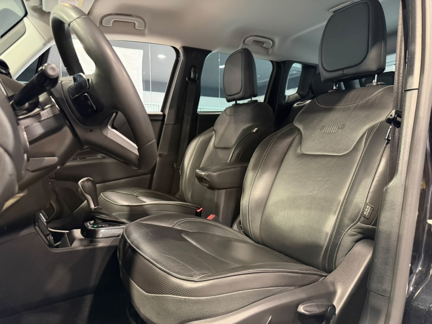 jeep renegade 1.3 t270 turbo flex longitude at6 4p automatico 20245