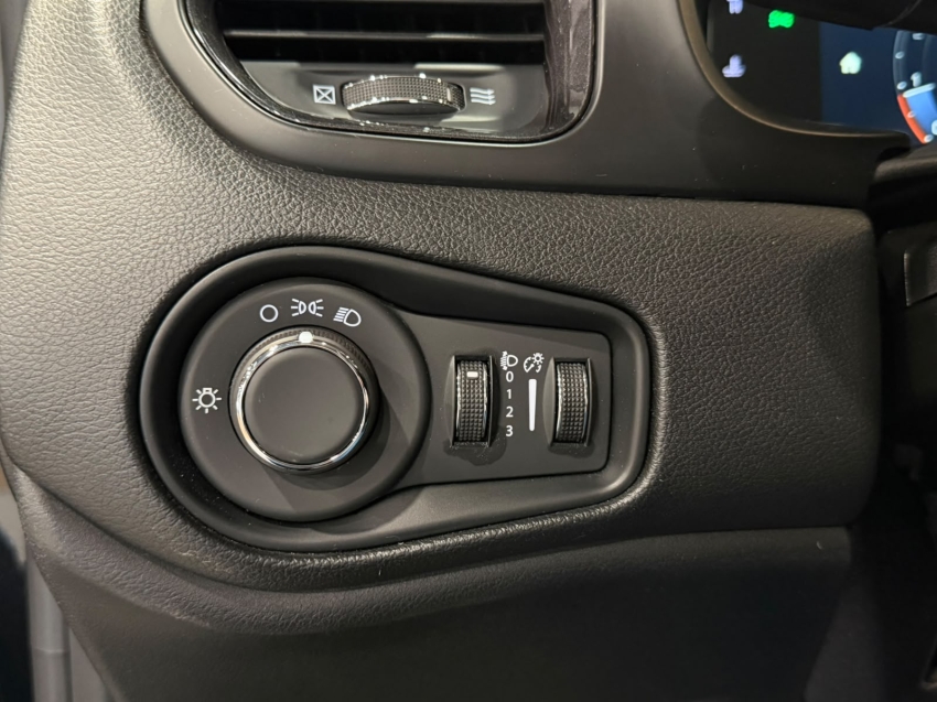 jeep renegade 1.3 t270 turbo flex longitude at6 4p automatico 20247