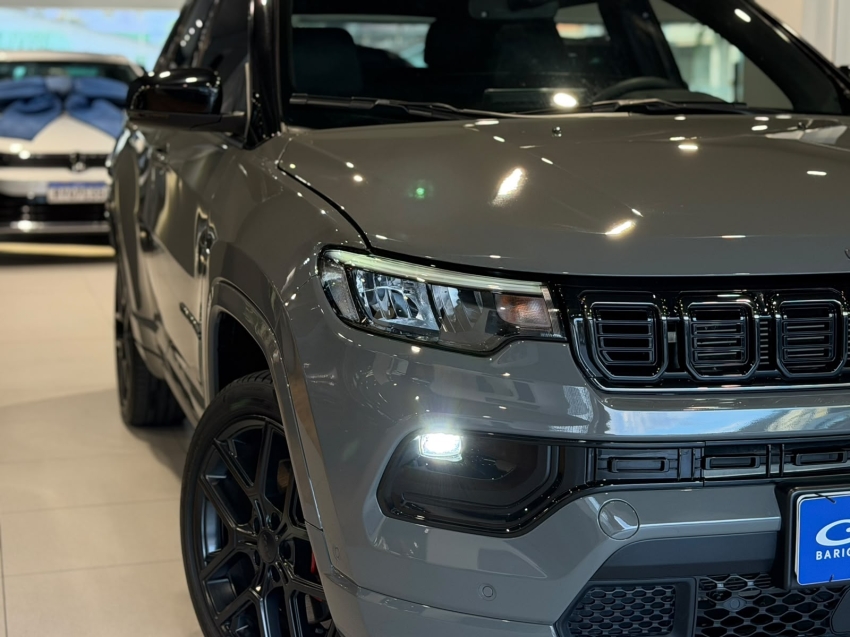 jeep compass 2.0 hurricane 4 turbo gasolina blackhawk at9 4p automatico 20251