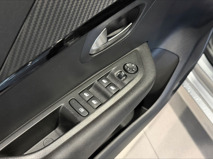 peugeot 208 1.6 16v flex griffe at6 4p automatico 20234