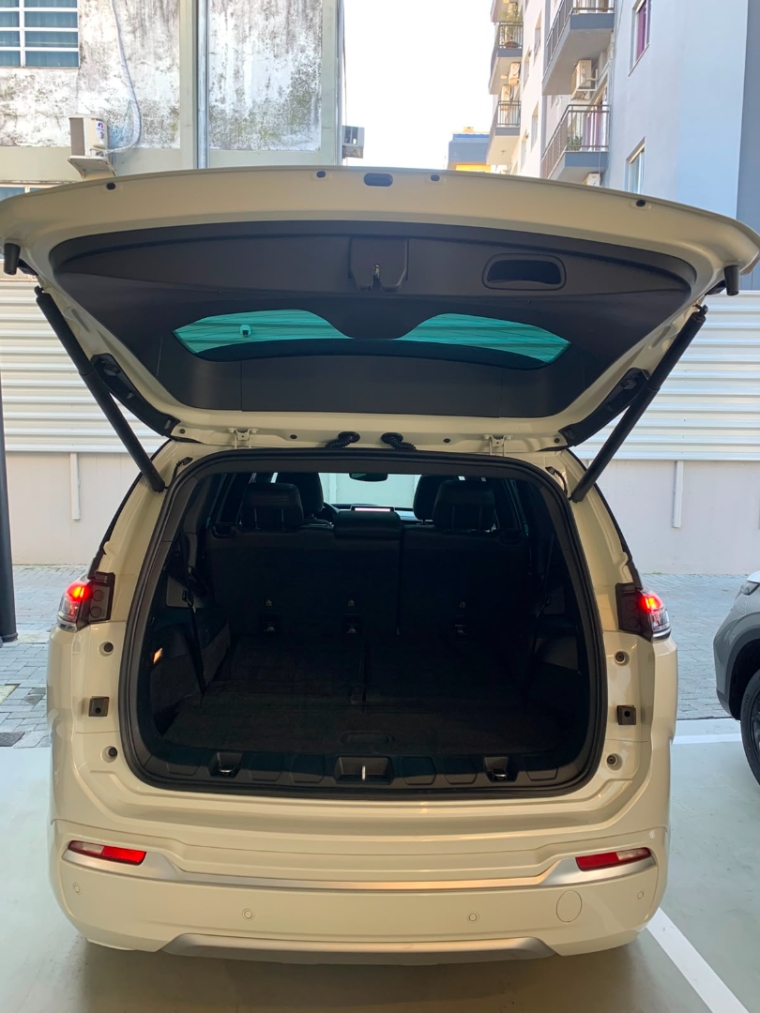 jeep commander 2.0 td380 turbo diesel overland at9 4p automatico 20236