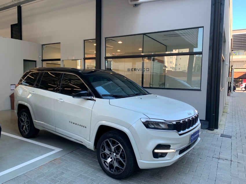 jeep commander 2.0 td380 turbo diesel overland at9 4p automatico 20233
