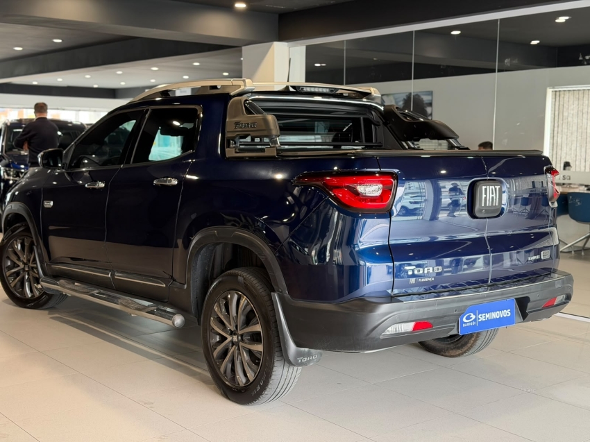 fiat toro 2.0 16v turbo diesel ranch 4wd at9 4p automatico 202313