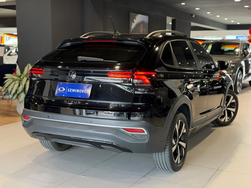 volkswagen nivus 1.0 200 tsi total flex highline automatico 4p 202116