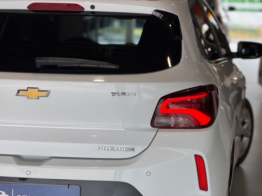 chevrolet onix 1.0 turbo flex premier automatico 4p 202014