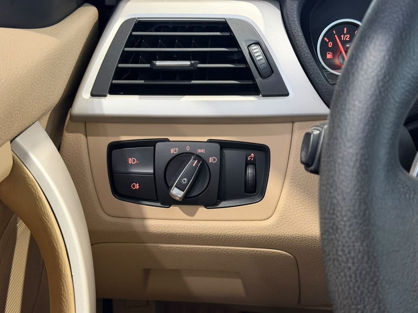 bmw 320i 2.0 16v turbo active flex 4p automatico gasolina 20158