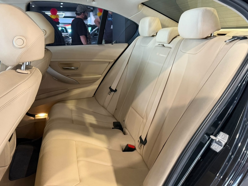bmw 320i 2.0 16v turbo active flex 4p automatico gasolina 201515