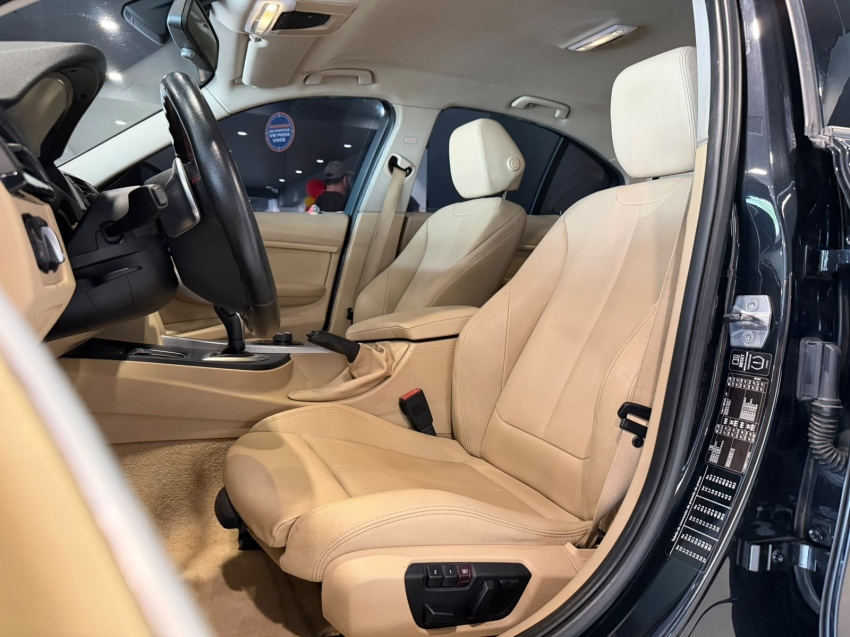 bmw 320i 2.0 16v turbo active flex 4p automatico gasolina 20155