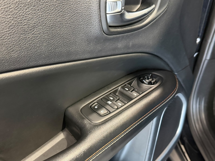jeep compass 2.0 16v flex longitude automatico 4p 20194
