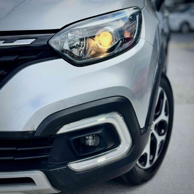 renault captur 1.3 tce flex intense x-tronic 2023